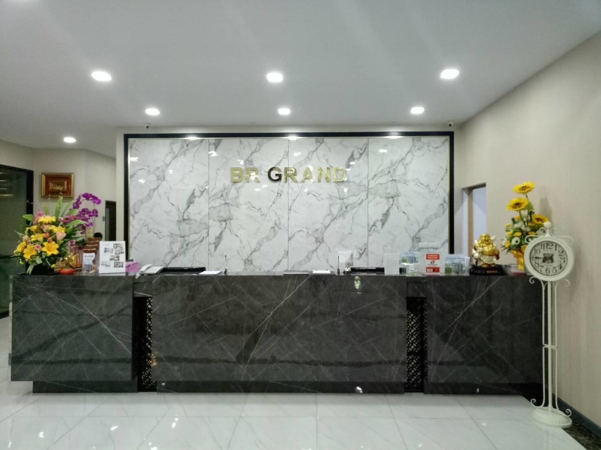 Br Grand Hotel Hat Yai Exterior photo